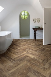 ПВХ-плитка замковая Country Oak 54875 Layred Herringbone IVC MODULEO 54875CC