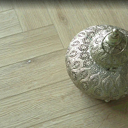 SPC-ламинат замковая Дуб Натуральный светлый Respect Herringbone FLOORWOOD 2303